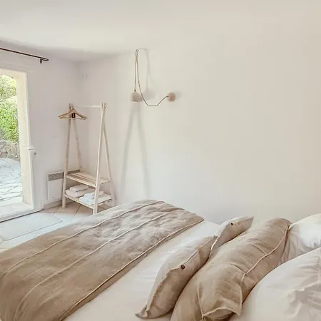 Collines De Manon & Semesterbostad *